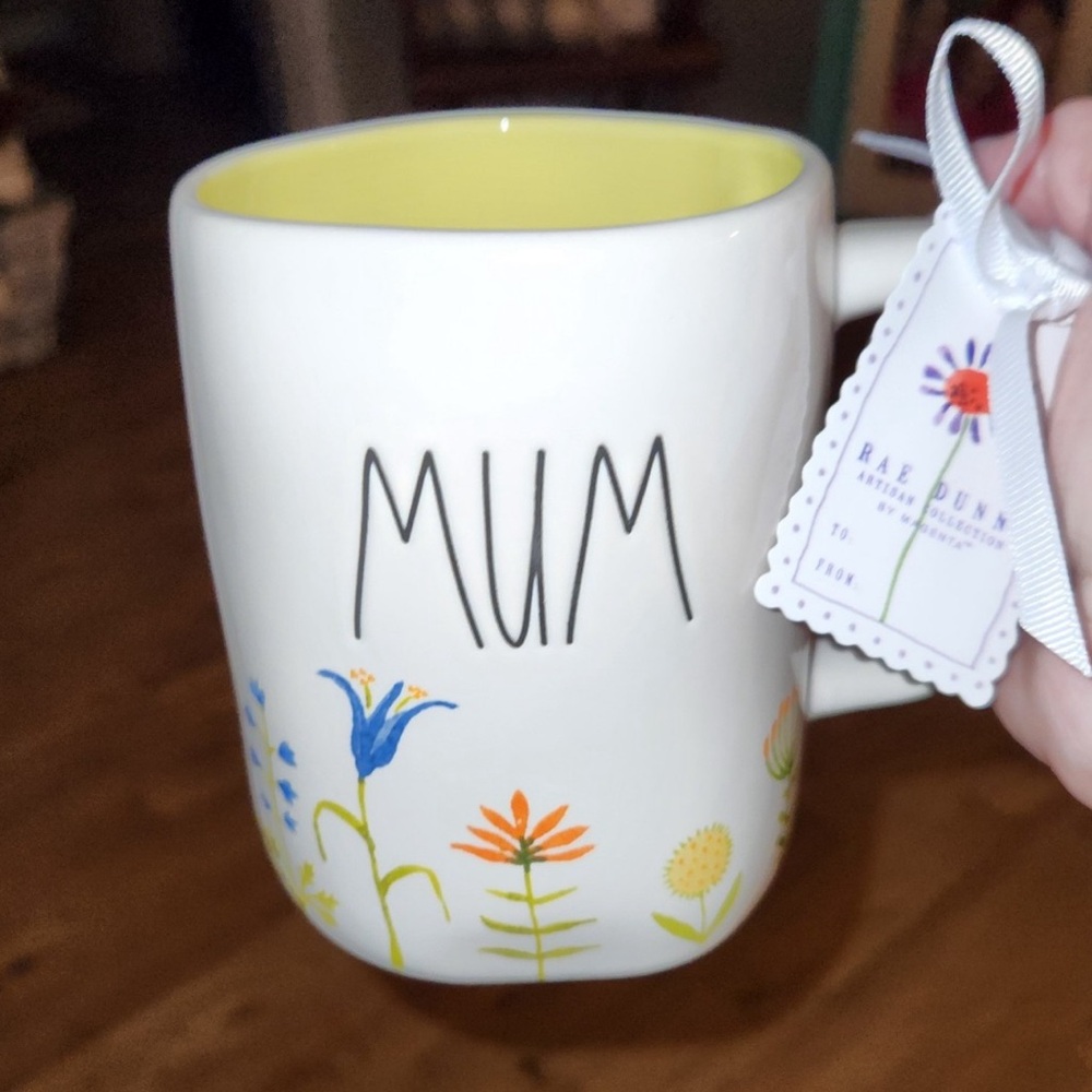 NEW Rae Dunn MUM Mug
